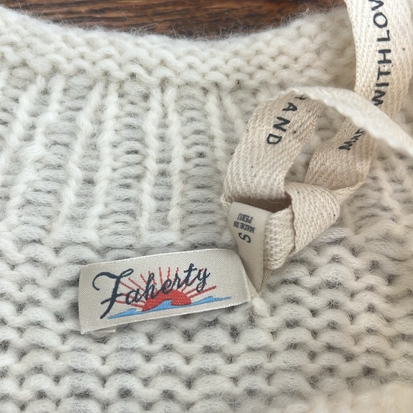 Faherty Ivory sweater - Picture 3 of 4